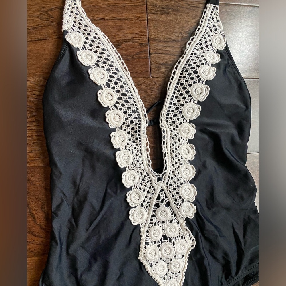 NWOT Kona Sol Swimsuit - Picture 5 of 8